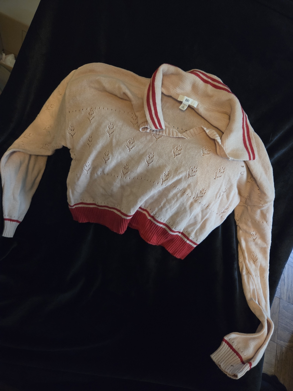 Cropped Light Pink and Red Collared Knit Sweater